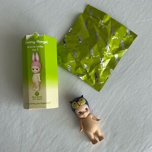 Sonny Angel | Animal Series Ver. 1 — Owl Mini Figure with Opened Box